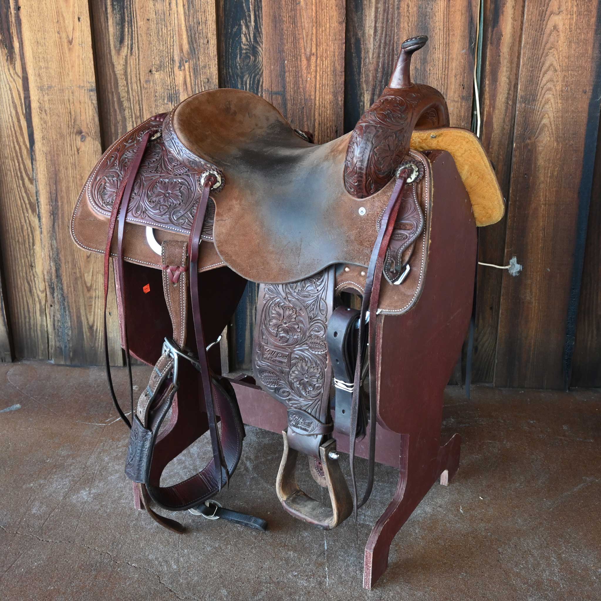 15.5" USED JEFF SMITH CUTTING SADDLE Questions & Answers