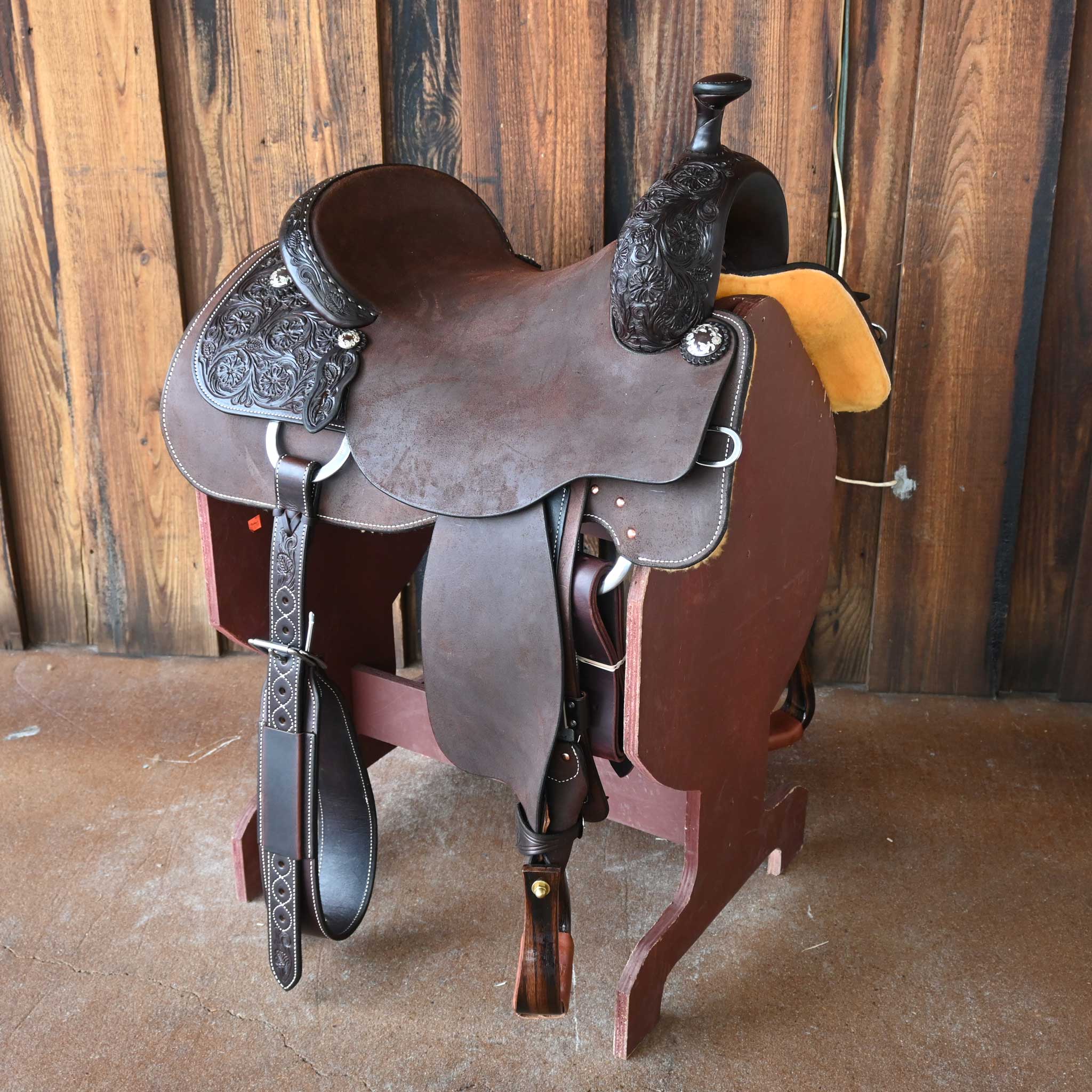 16" MARTIN RANCH CUTTER SADDLE Questions & Answers