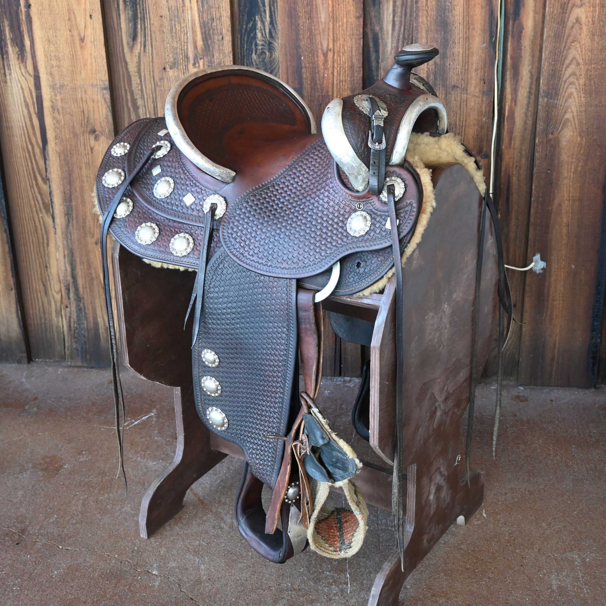 Is the Vintage Keyston Bros Parade Saddle stamped anywhere?