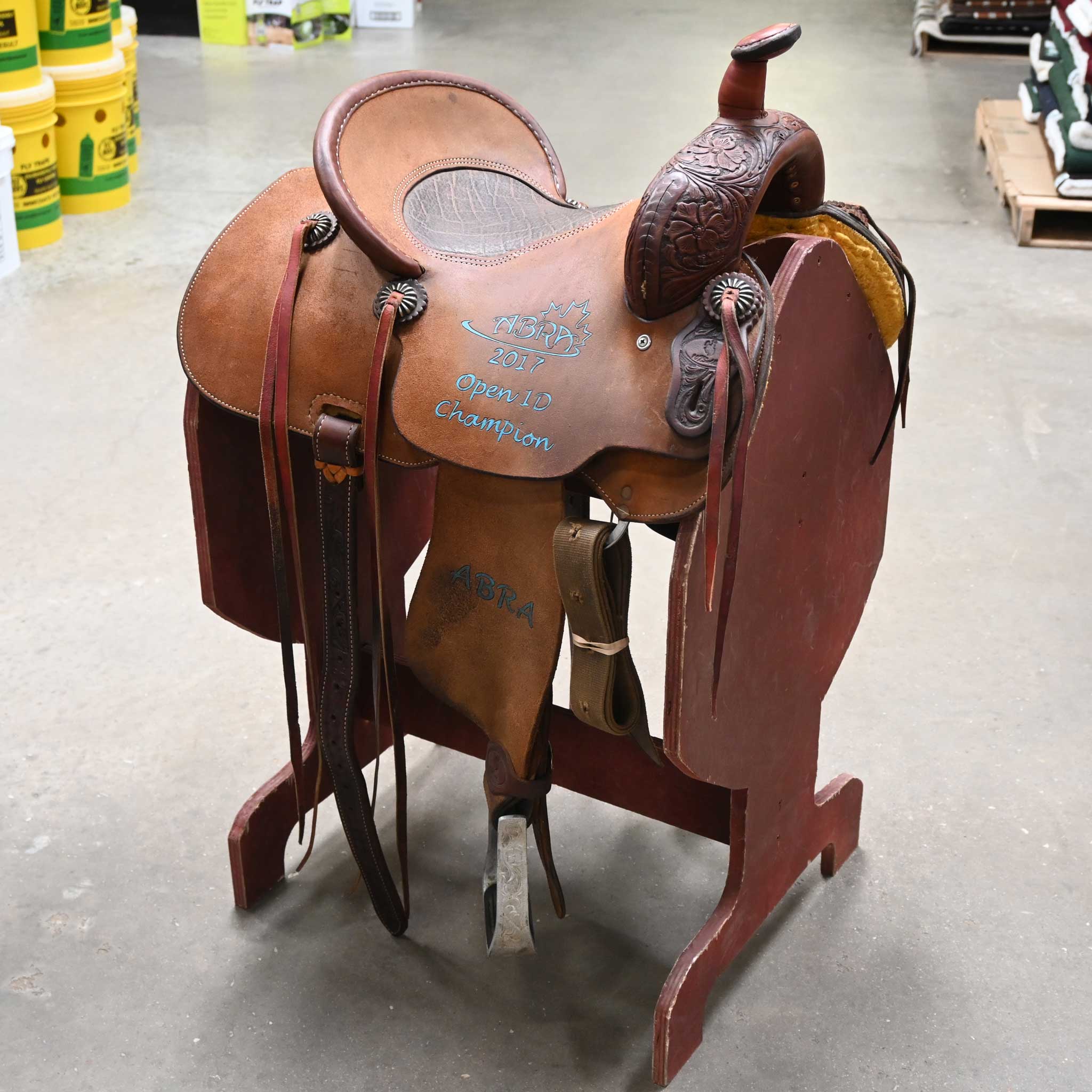 14" USED FRONTIER BARREL SADDLE Questions & Answers