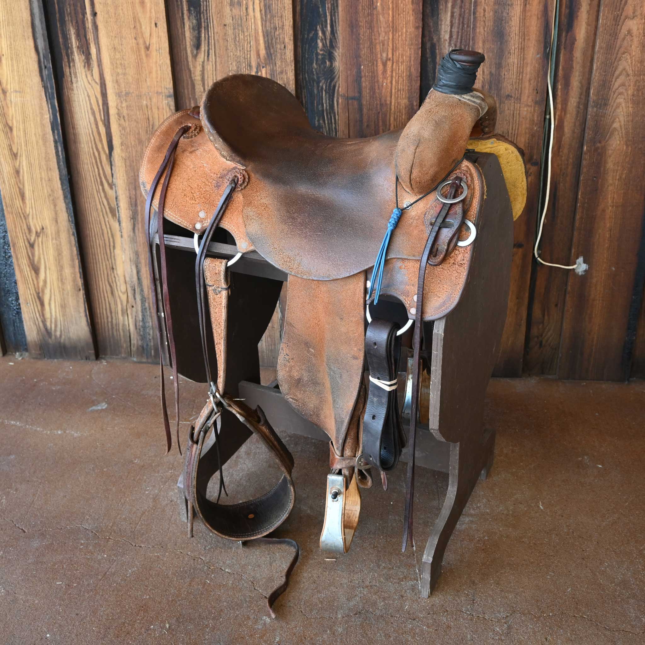 16" USED TESKEY'S STRIP DOWN RANCH SADDLE Questions & Answers