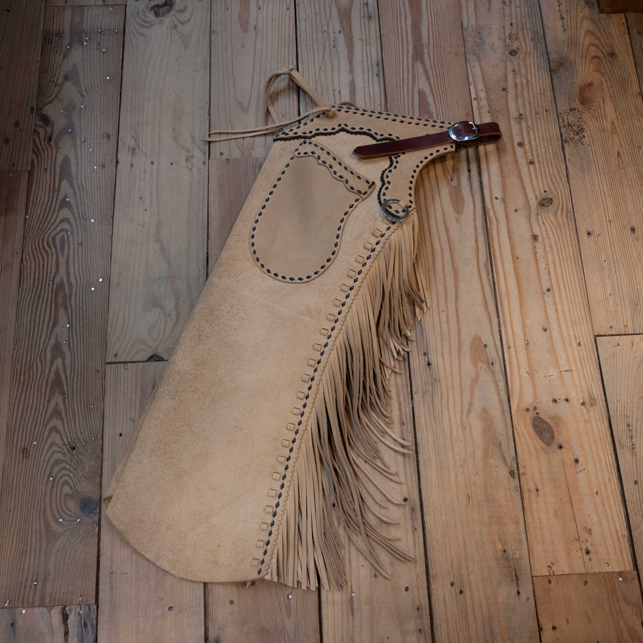 Can the leg size on the Gavyn Mckelvy Roughout Stepthrough Chaps come in a 32”?