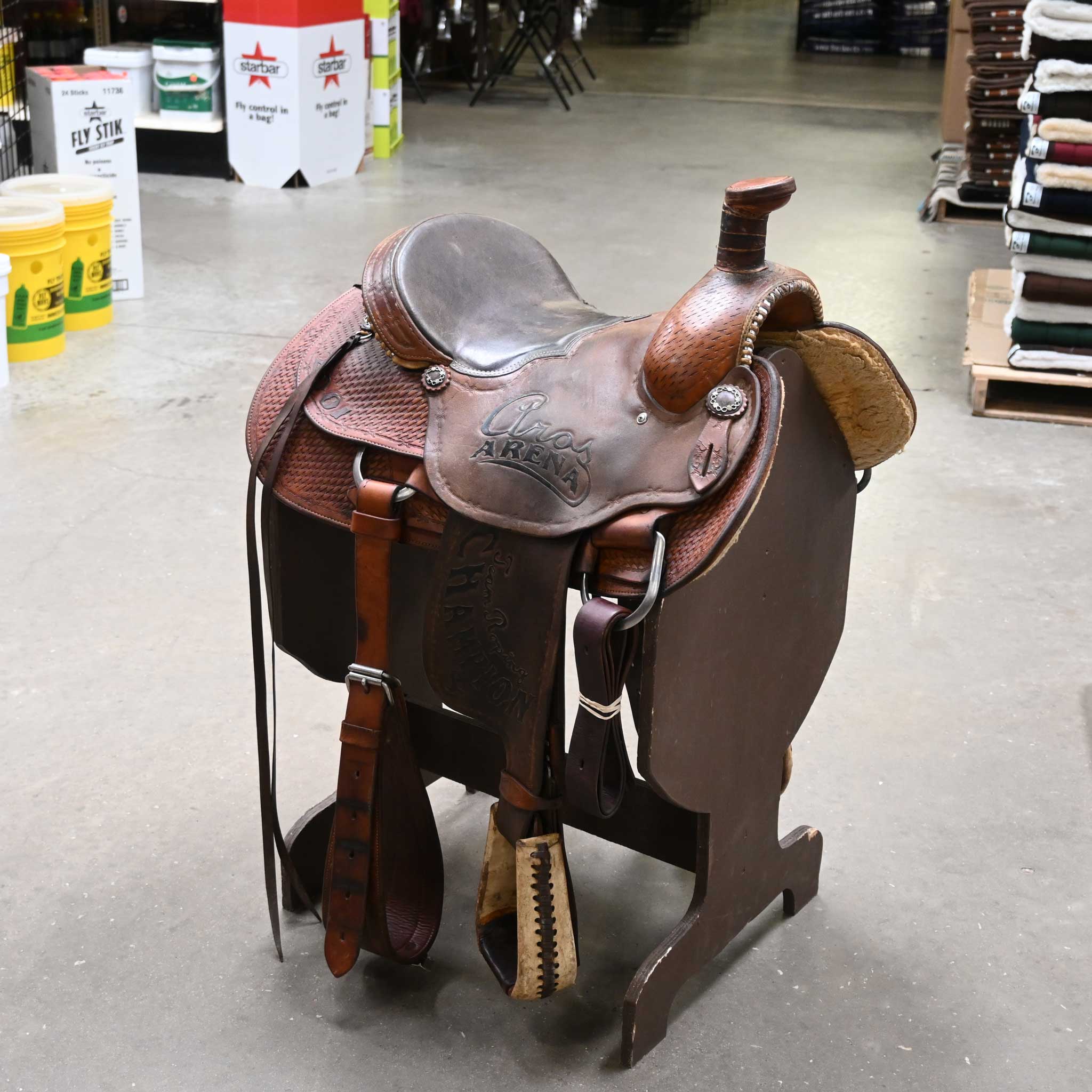 15" USED RUNNING P TEAM ROPING SADDLE Questions & Answers