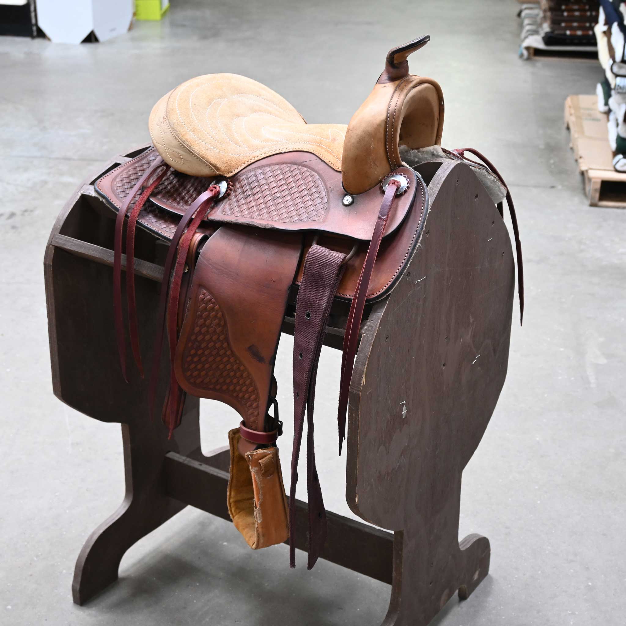 12" USED PONY SADDLE Questions & Answers