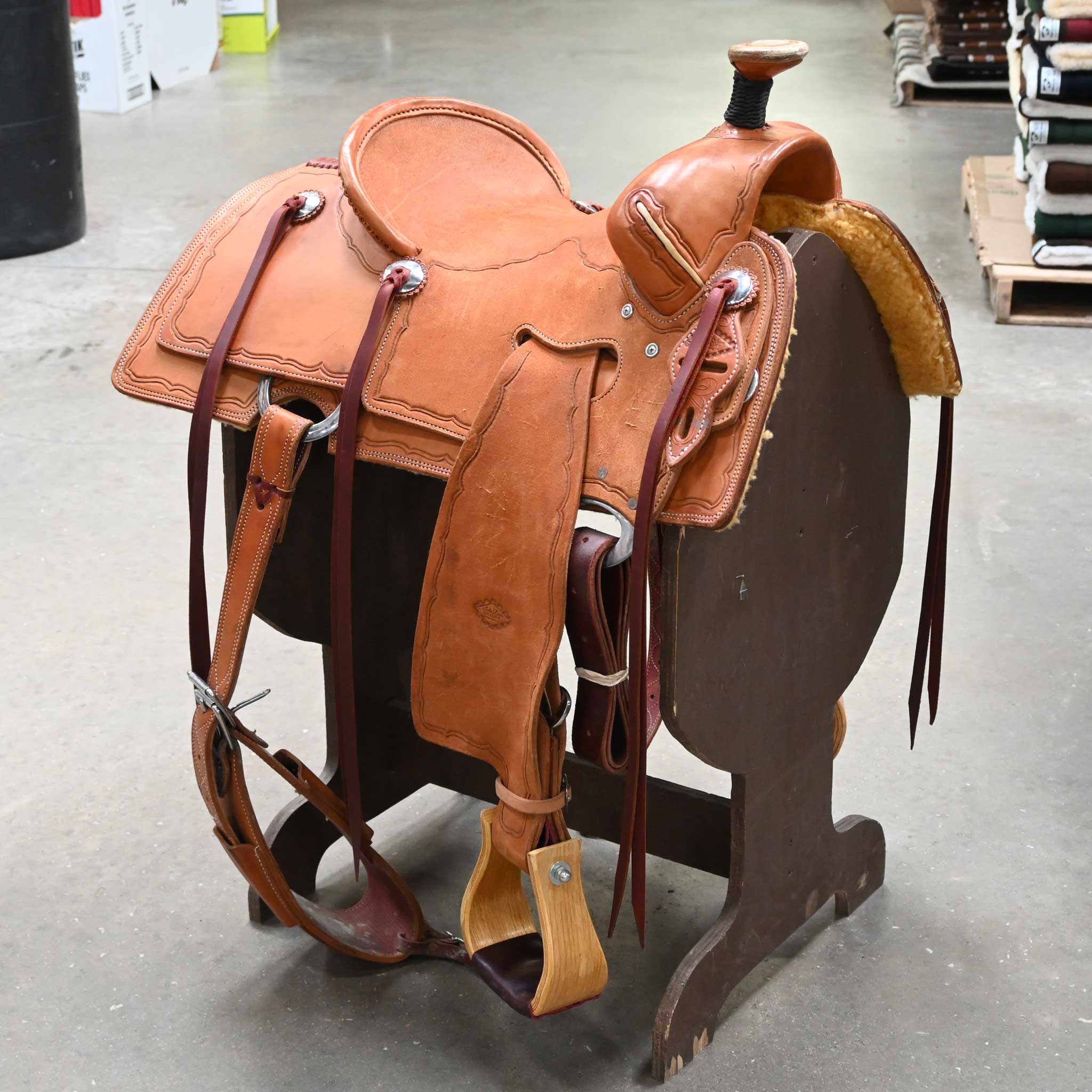 15" LUKE LANE RANCH SADDLE Questions & Answers