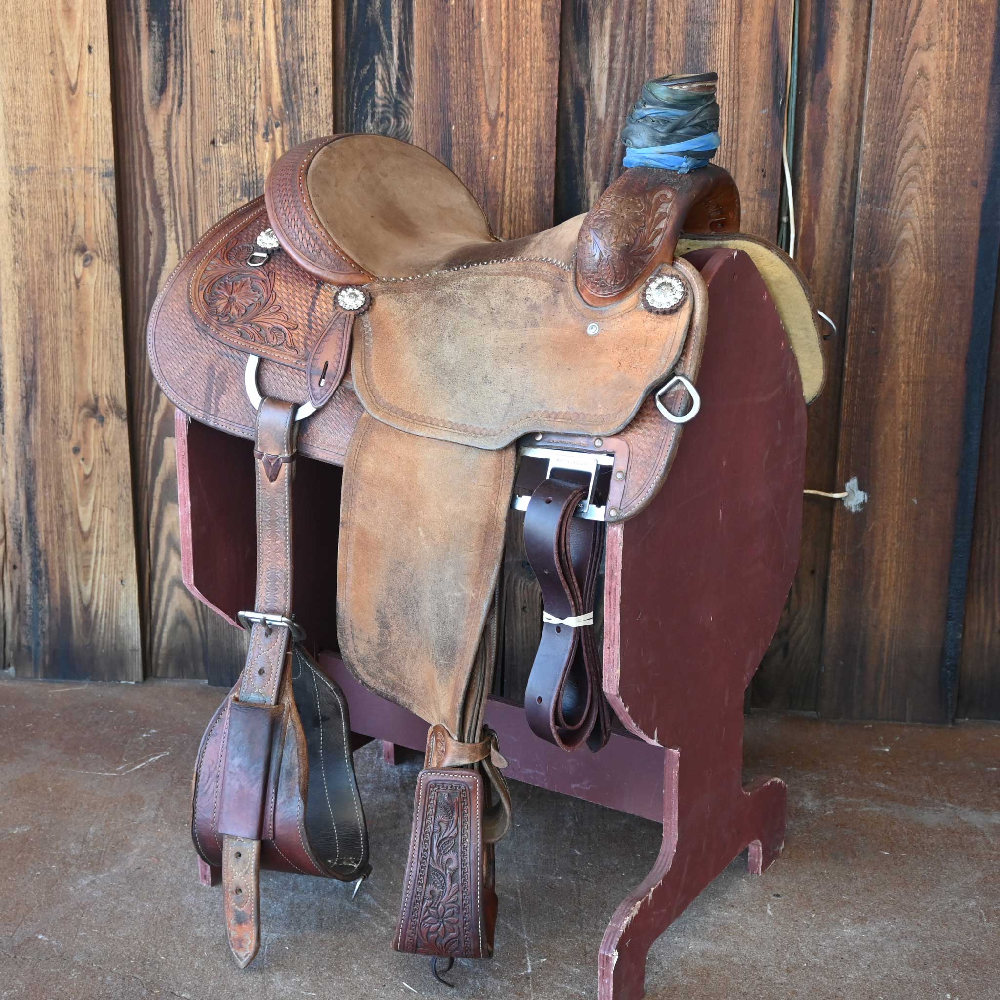 Would you take a trade in on this 14.5" USED MARTIN TEAM ROPING SADDLE?