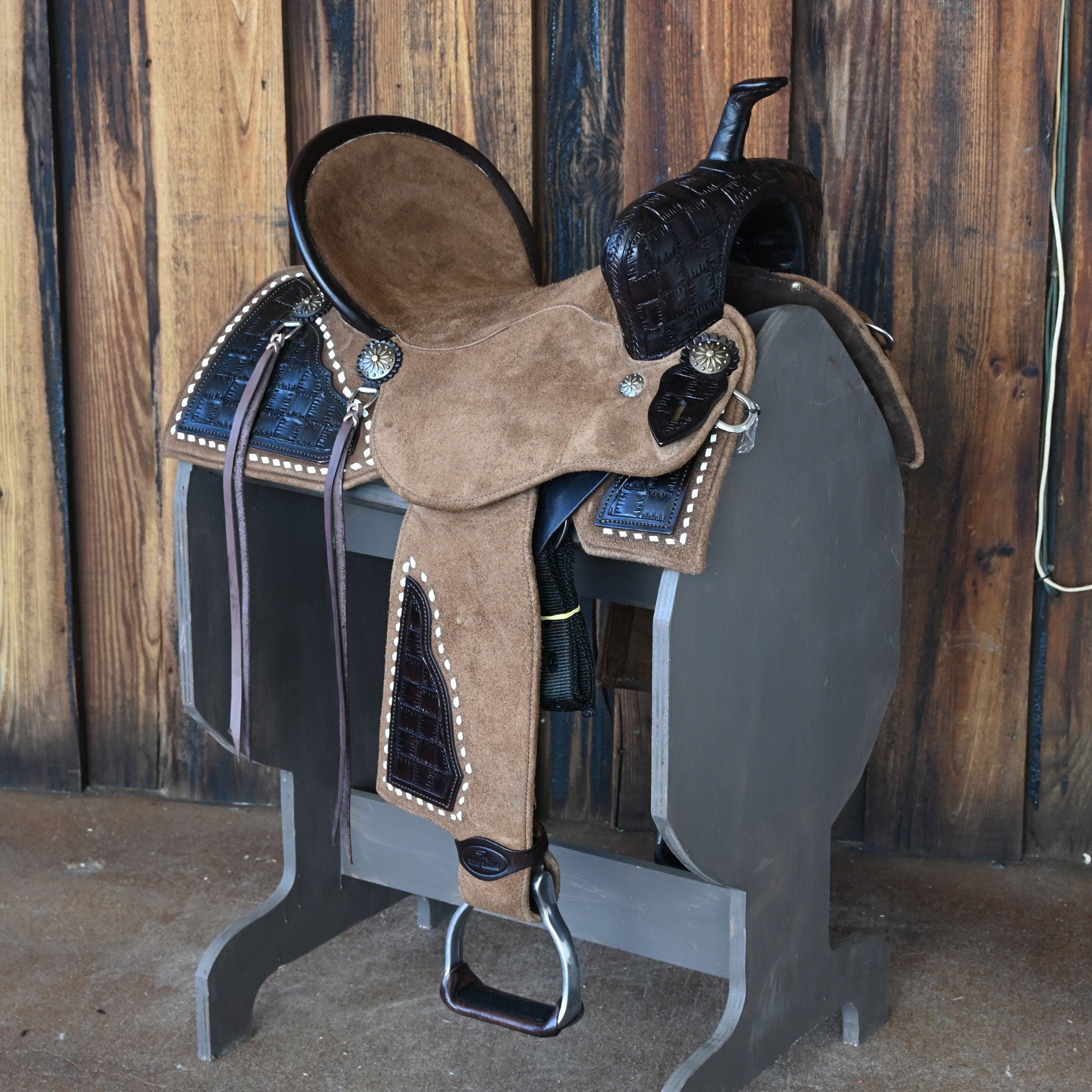 What type of tree does this saddle use?