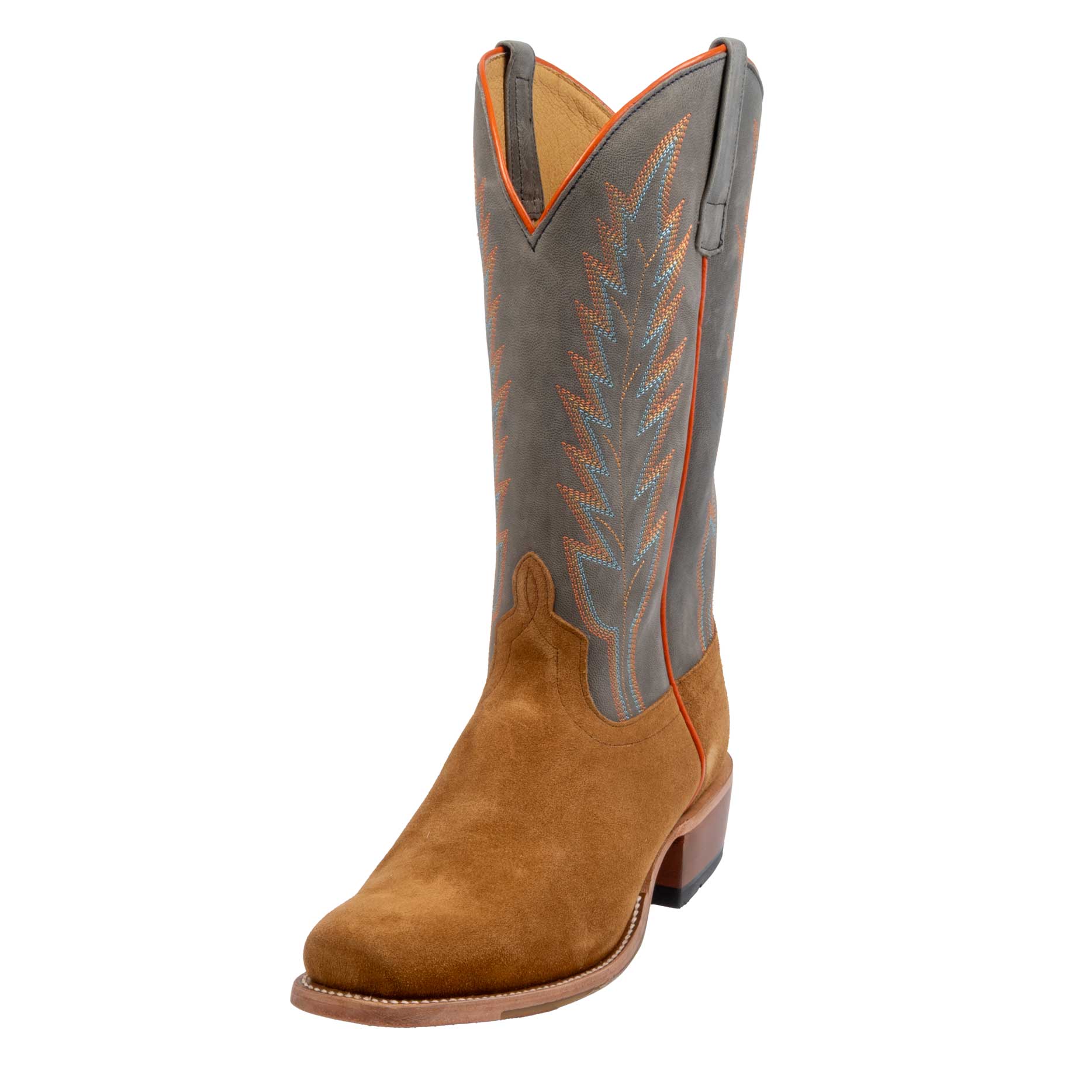 What type of heel does the boot have?
