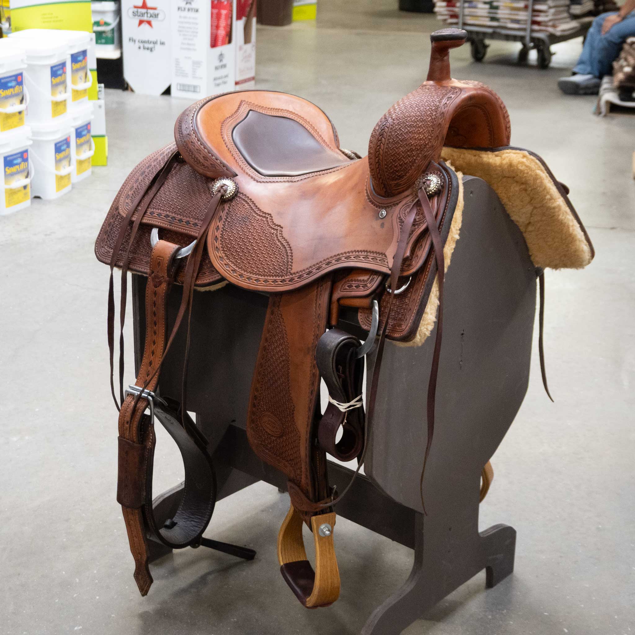 17" USED TESKEY'S PRO CUTTER RANCH CUTTER SADDLE Questions & Answers