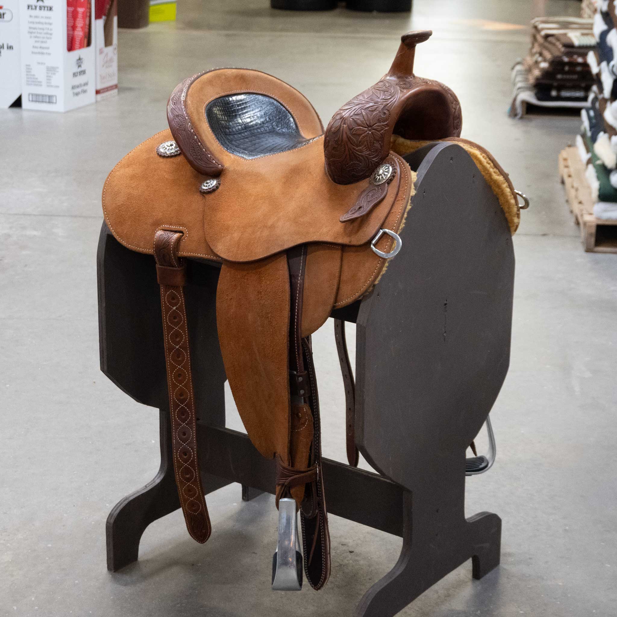 Is a rear flank included with this saddle?