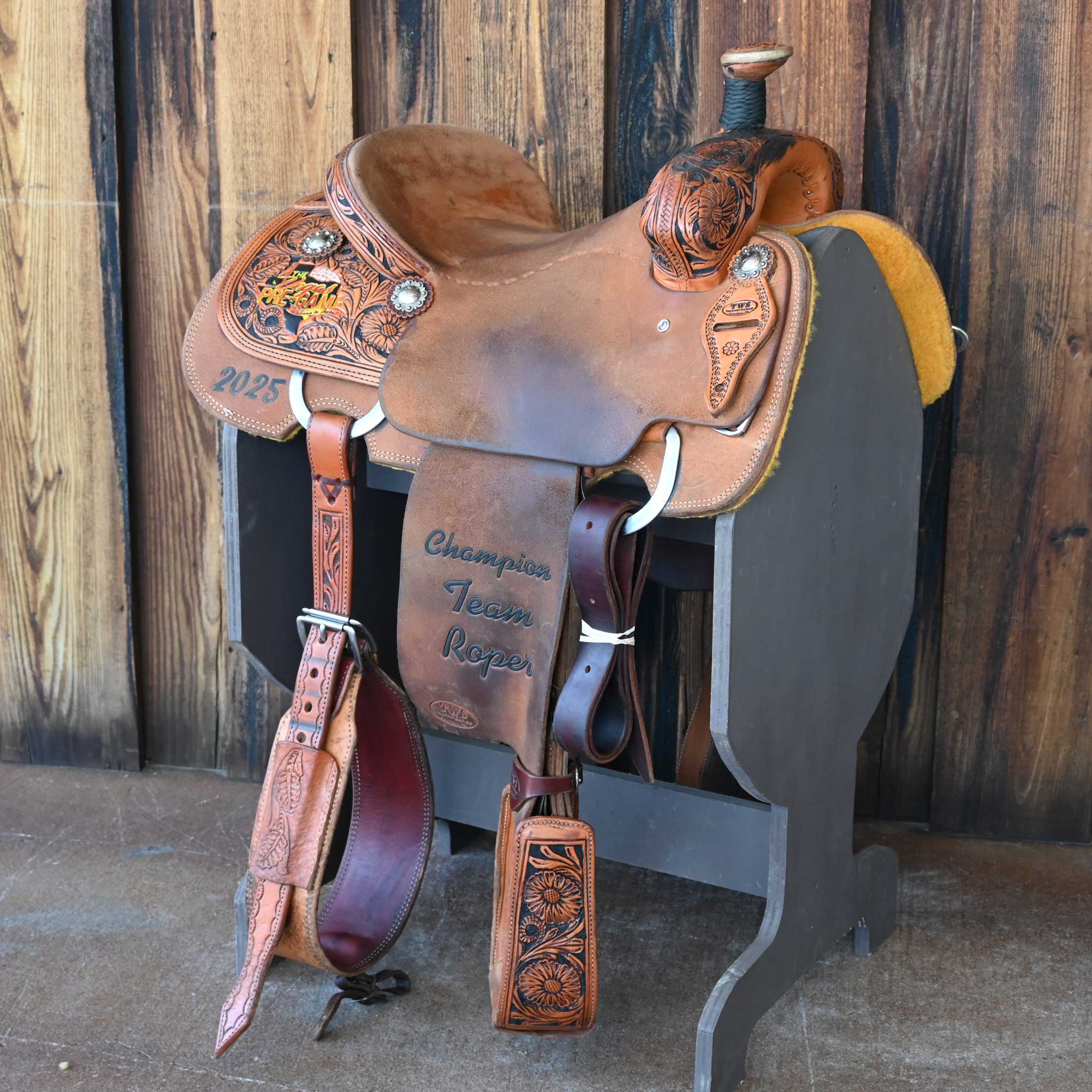 14.5" USED TRENT WARD TEAM ROPING SADDLE Questions & Answers