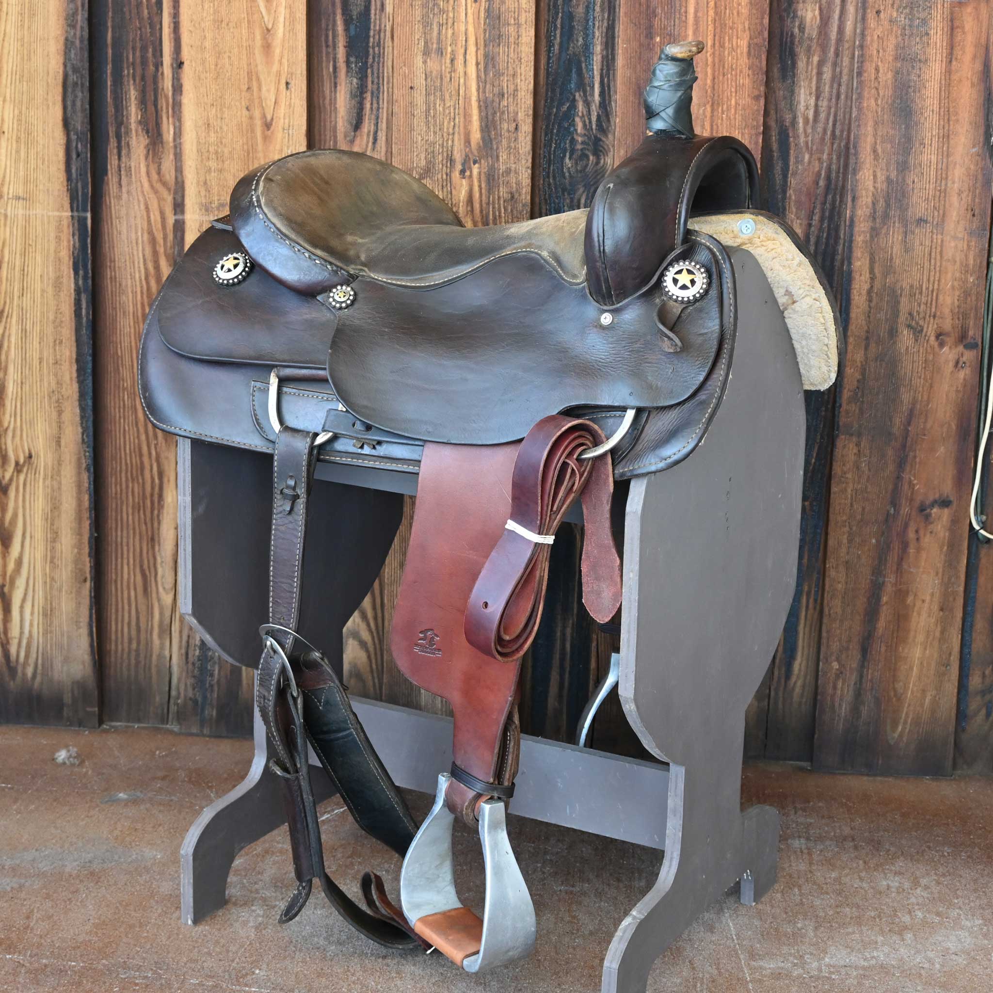 Are shipping costs refundable if I return the saddle?