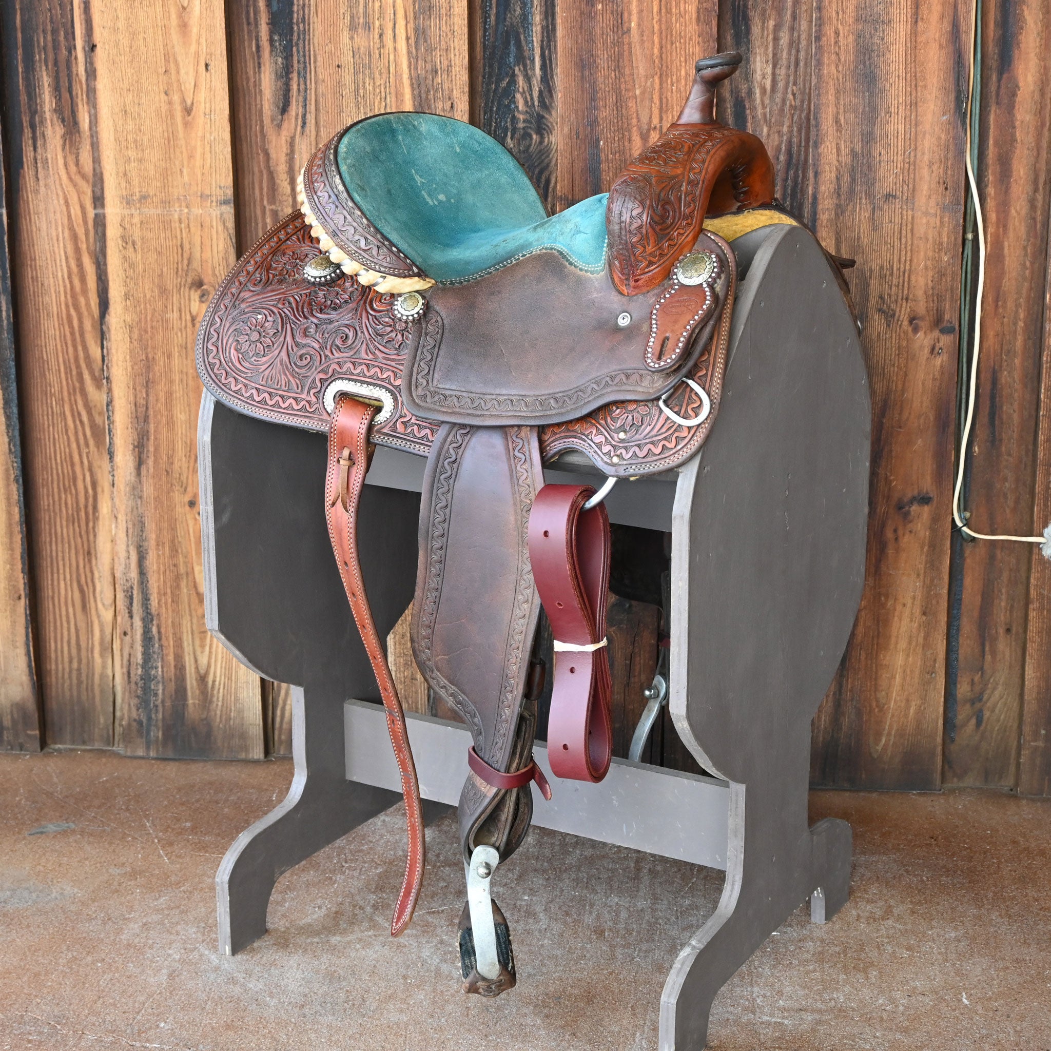 Are shipping costs refundable if I return the saddle?