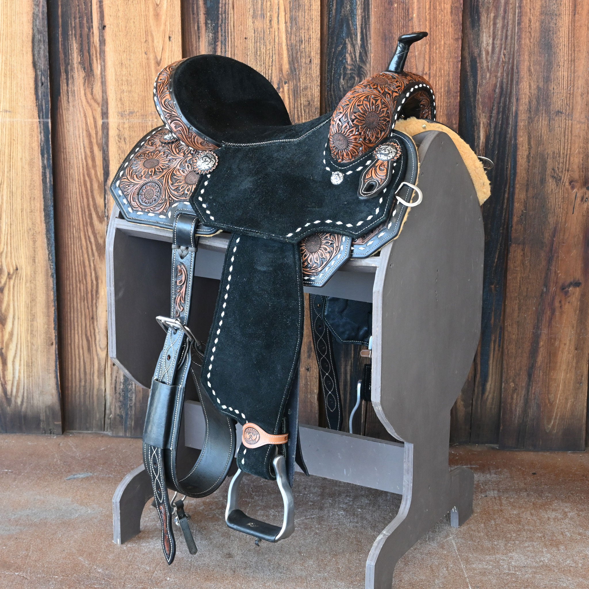 14.5" USED TOMAHAWK BARREL SADDLE Questions & Answers