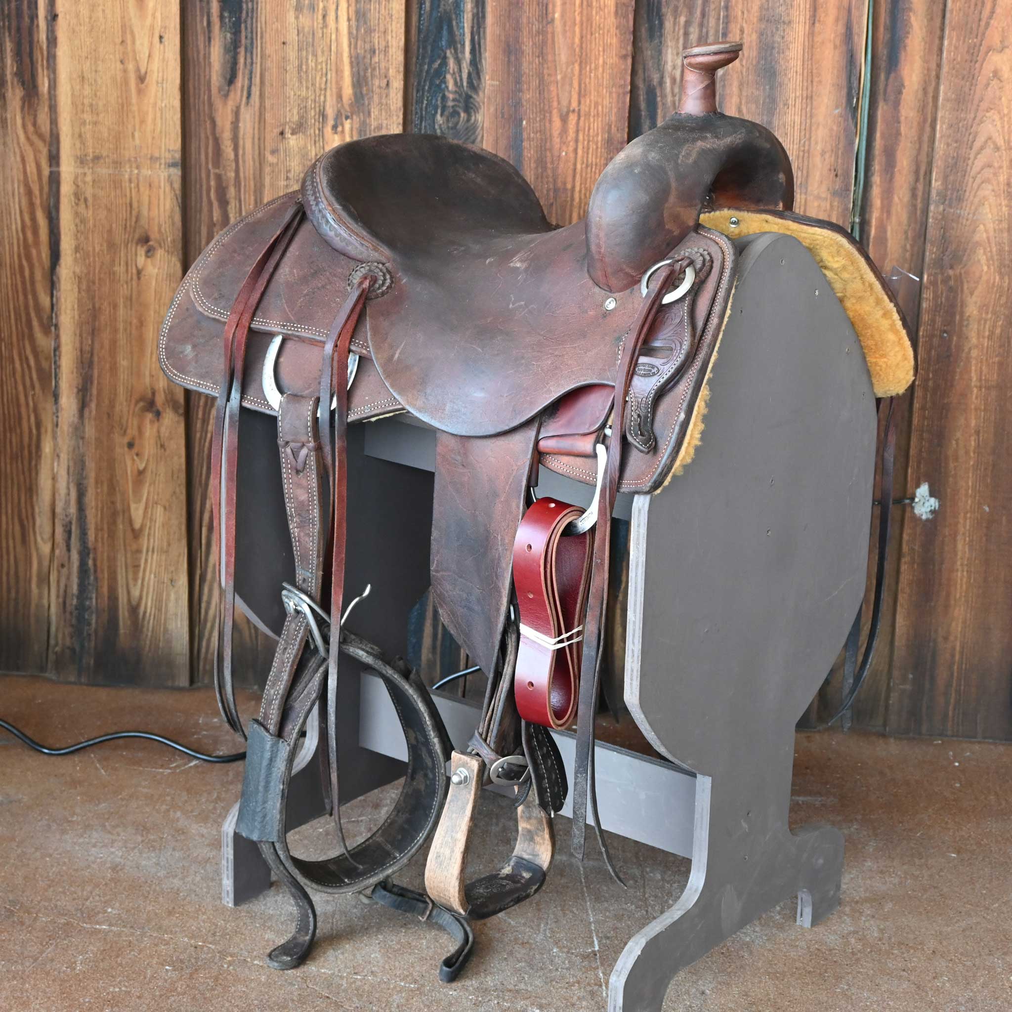 15.5" JEFF SMITH BUSTER WELCH RANCH CUTTER SADDLE Questions & Answers