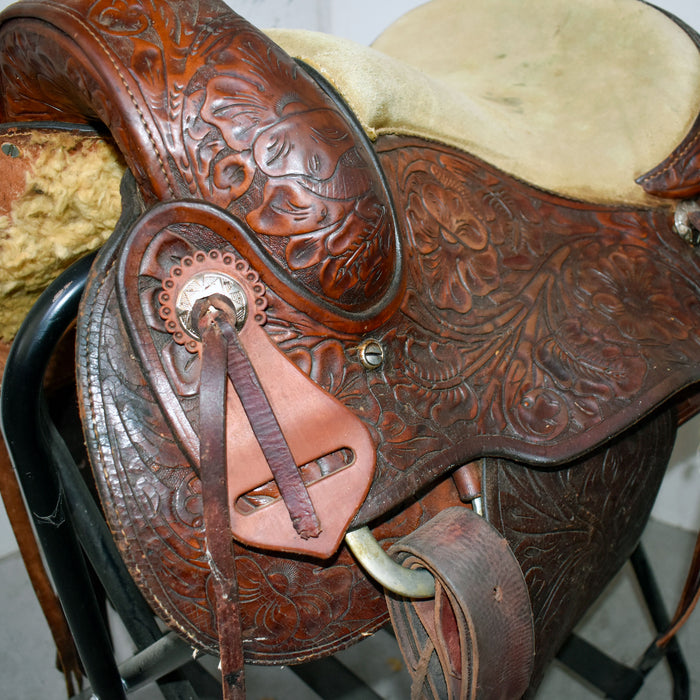 Used 15" Rider Saddle Sale Barn misc