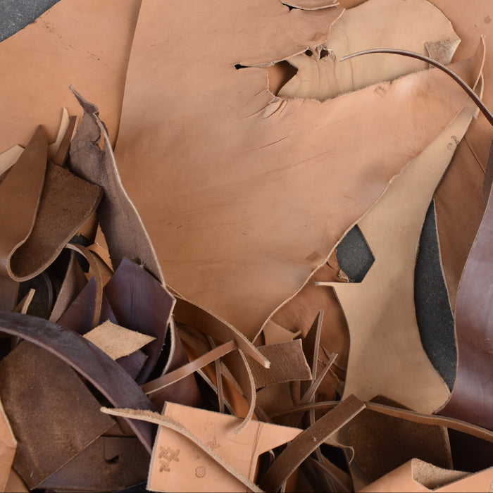 NEW 35lbs Scrap Leather Pieces Bundle Box