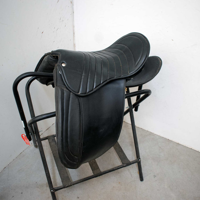 Used English 16.5" Non-Rider Decor Only Saddle Sale Barn Misc