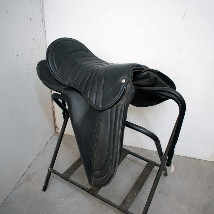 Used English 16.5" Non-Rider Decor Only Saddle Sale Barn Misc