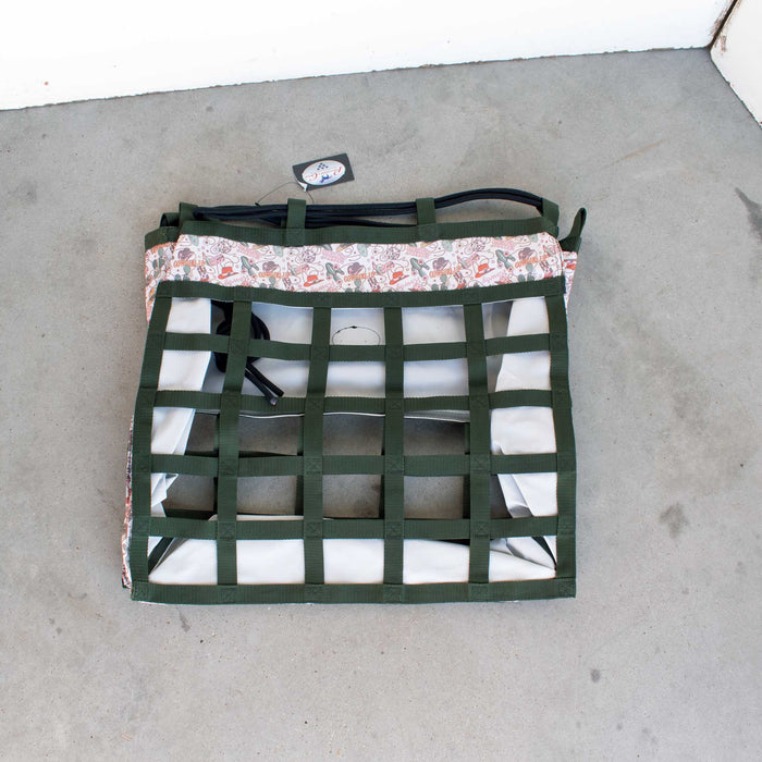 NEW Professional Choice Scratch-less Cowgirl Hay Bag Sale Barn Professional's Choice