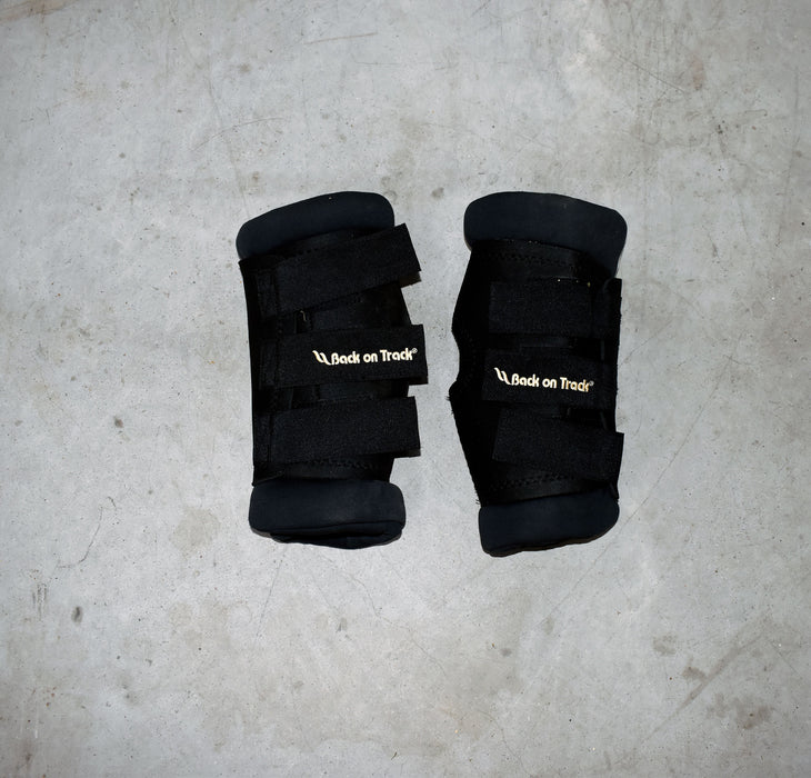 Used Back On Track Neoprene Ceramic XL Knee Wraps Set Of 2
