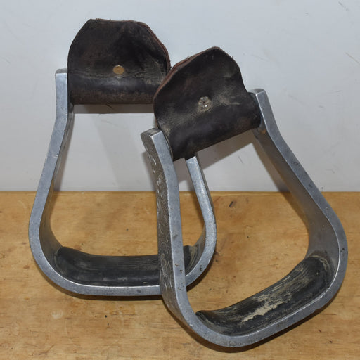 Used Aluminum Engraved Stirrups With Grips Sale Barn misc