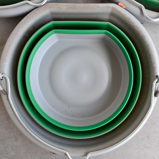 NEW Boss Bucket Seconds Set Of 3 Green Sale Barn Equine Boss
