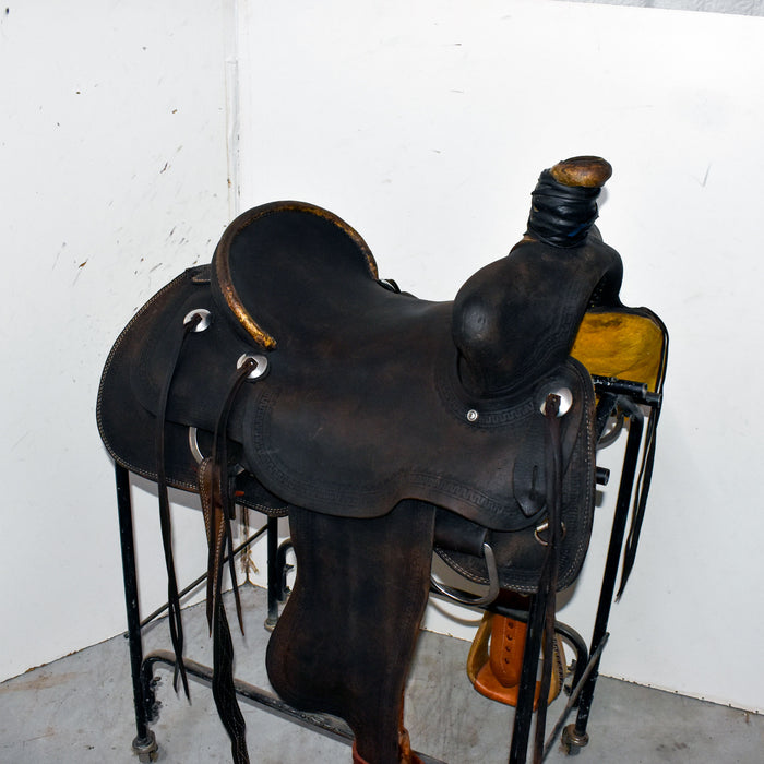Used SRS 15.5" Rider Saddle Sale Barn misc