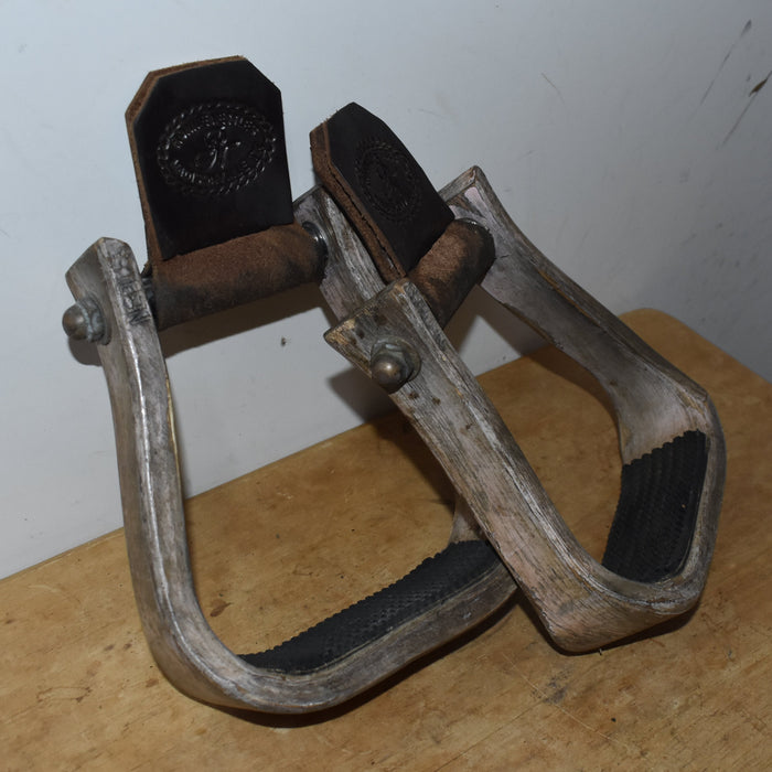 Used Nettles Wooden Stirrups With Grips Sale Barn Nettles
