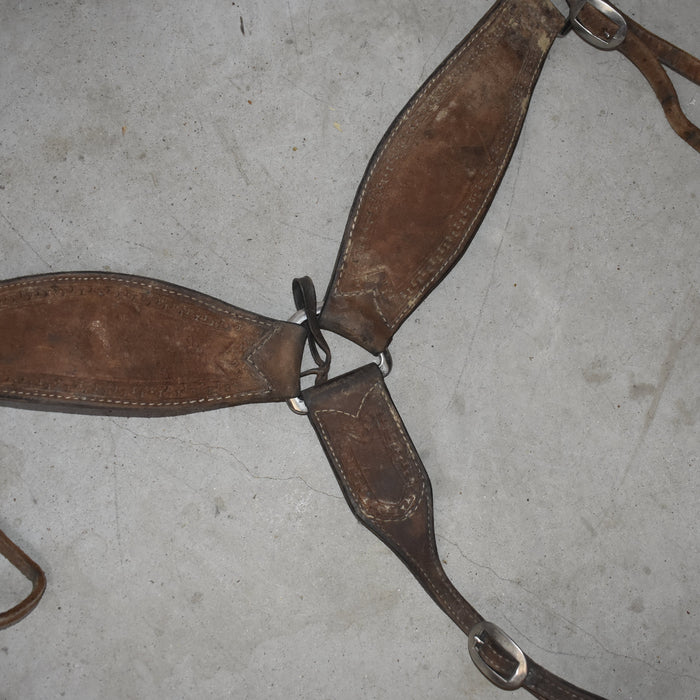 Used Rough-Out Breast Collar Sale Barn misc