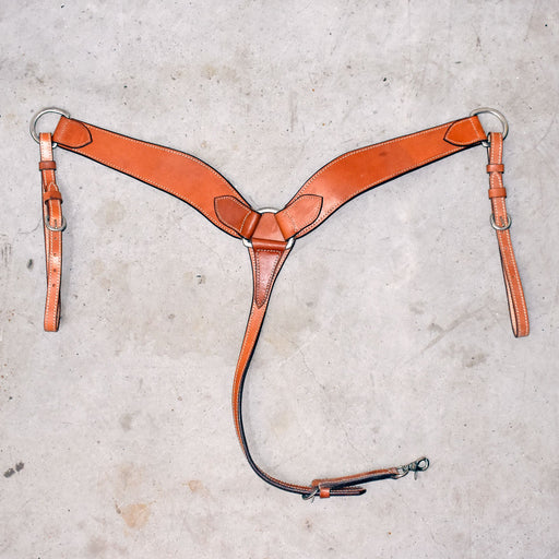 Lightly Used Light Oiled Breast Collar Sale Barn Misc