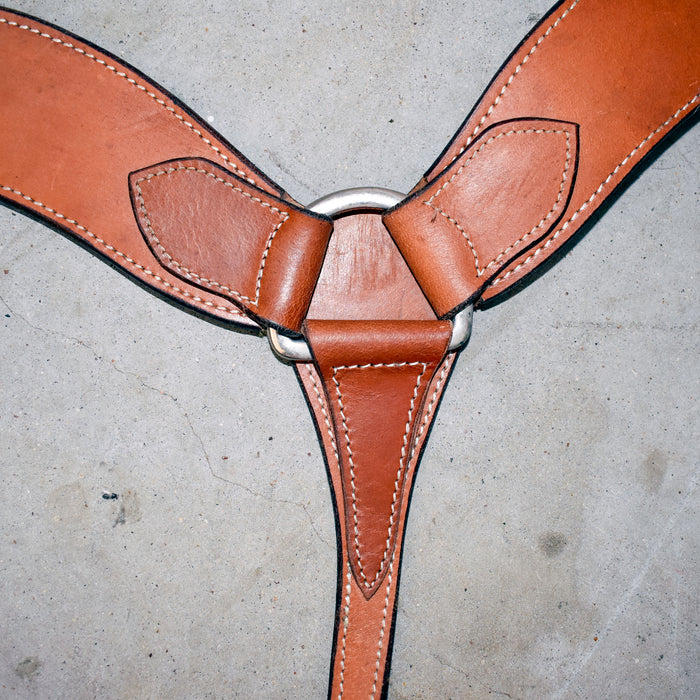 Lightly Used Light Oiled Breast Collar Sale Barn Misc