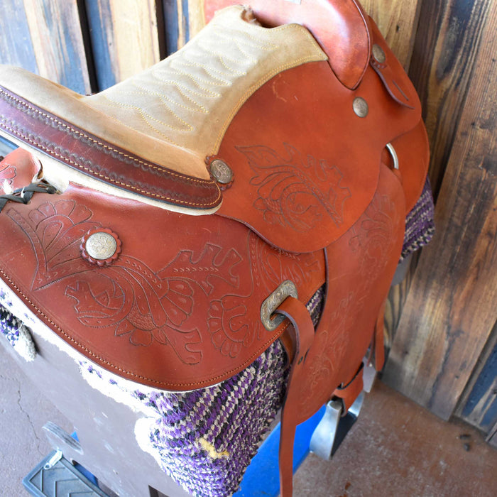 Used 16.5" Rider Saddle Sale Barn Teskey's