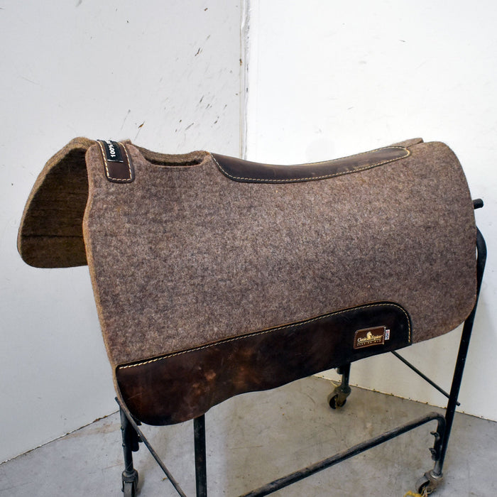 Used Classic Equine 100% Felt Saddle Pad Sale Barn Classic Equine