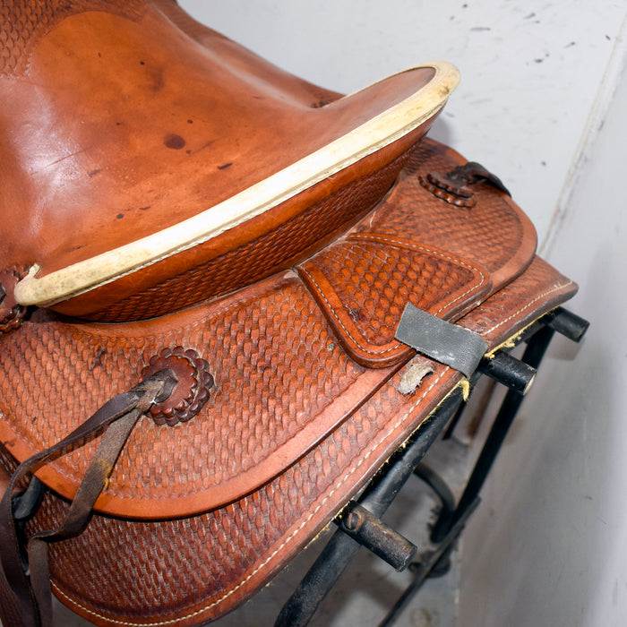 Used 16" Rider Saddle Sale Barn misc