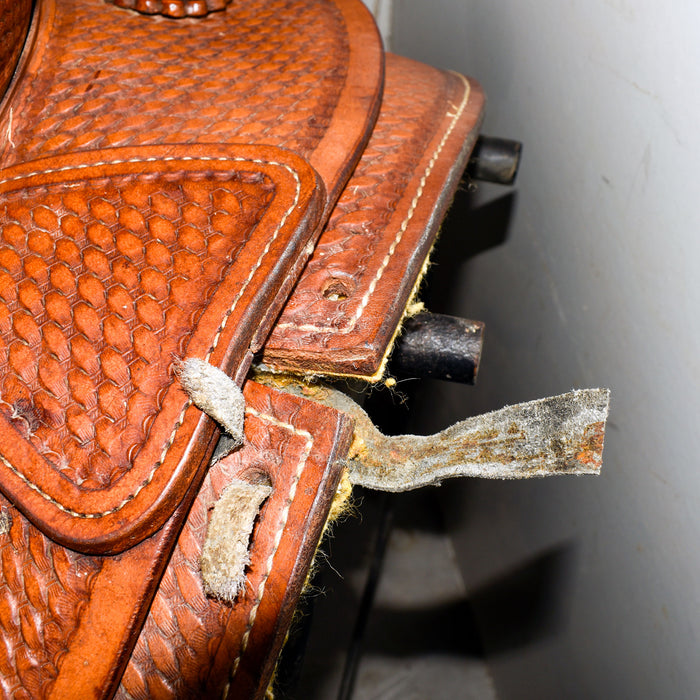 Used 16" Rider Saddle Sale Barn misc