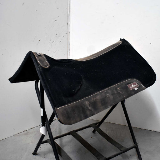 Used Classic Equine Biofit Saddle Pad Sale Barn Classic Equine