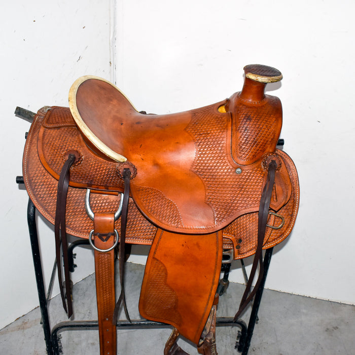 Used 16" Rider Saddle Sale Barn misc
