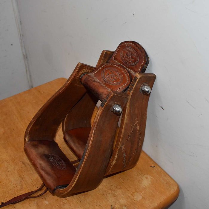 Used Nettles With Torres Leather Goods Leather Stirrups Sale Barn Nettles