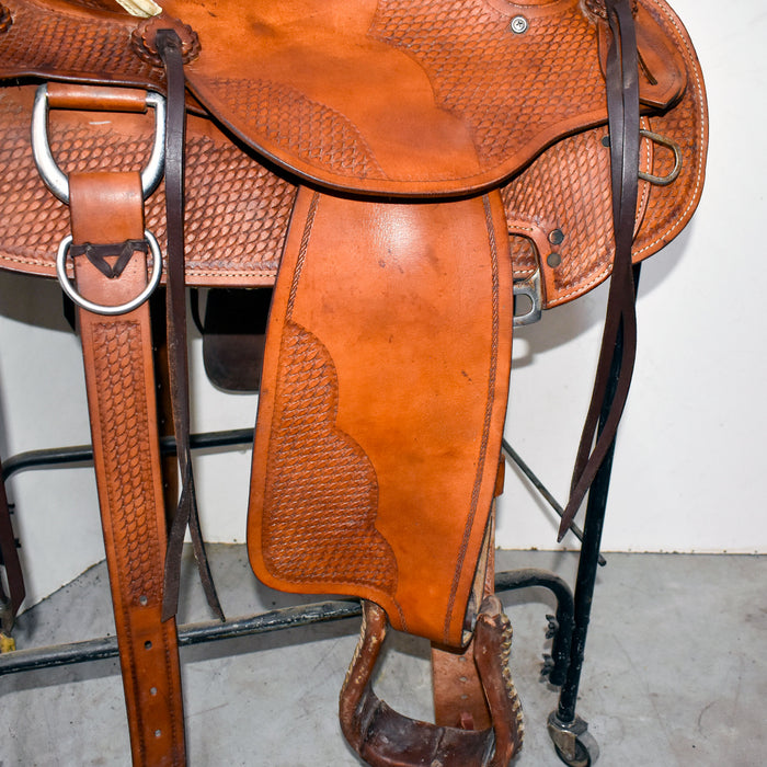 Used 16" Rider Saddle Sale Barn misc