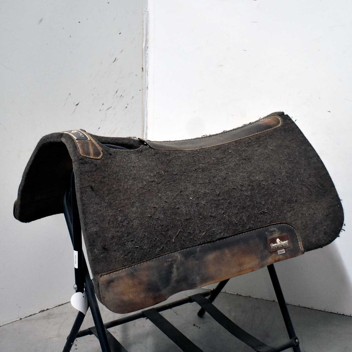 Used Classic Equine Saddle Pad Sale Barn Classic Equine