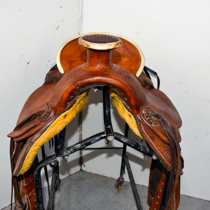 Used 16" Rider Saddle Sale Barn misc