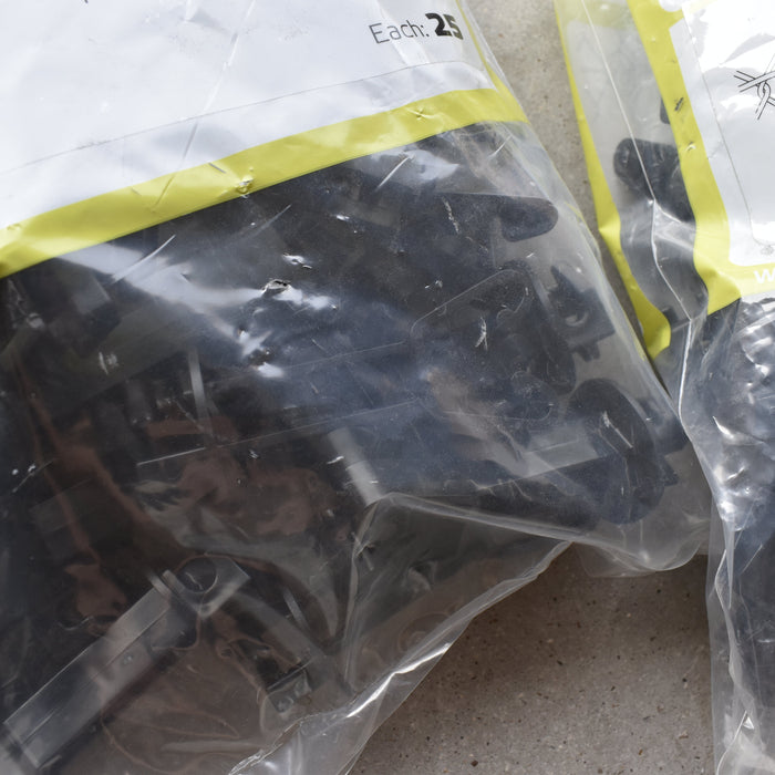 NEW Discontinued Patriot 3 1/2" Chain Link Insulator 25pk Bundle Of 2 Sale Barn Patriot