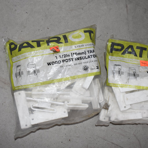 NEW Discontinued Patriot 1 1/2"in Tape Wood Post Insulator 25pk Bundle Of 2 Sale Barn Patriot