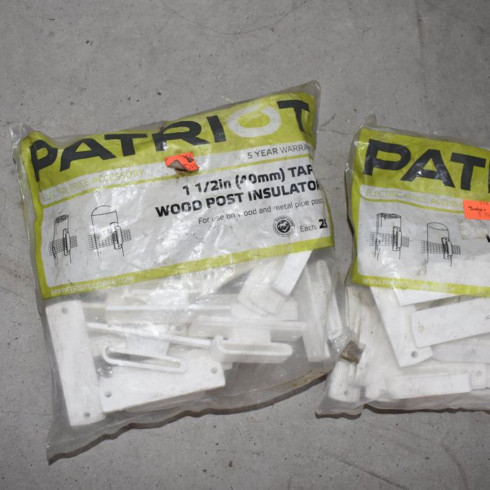 NEW Discontinued Patriot 1 1/2"in Tape Wood Post Insulator 25pk Bundle Of 2 Sale Barn Patriot
