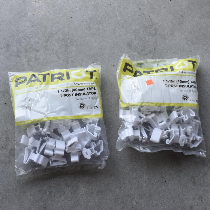 NEW Discontinued Patriot 1 1/2in Tape T-Post Insulator 25pk Bundle Of 2 Sale Barn Patriot