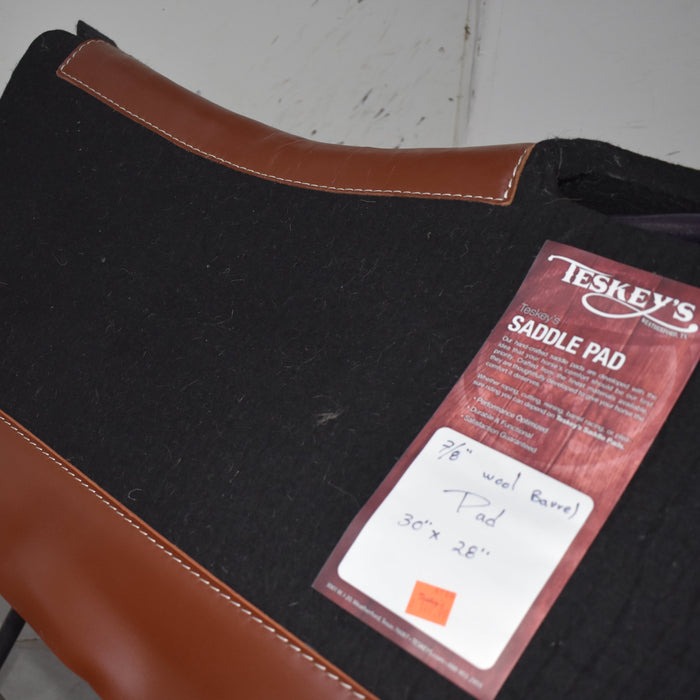NEW Teskey's Black Wool Barrel Saddle Pad