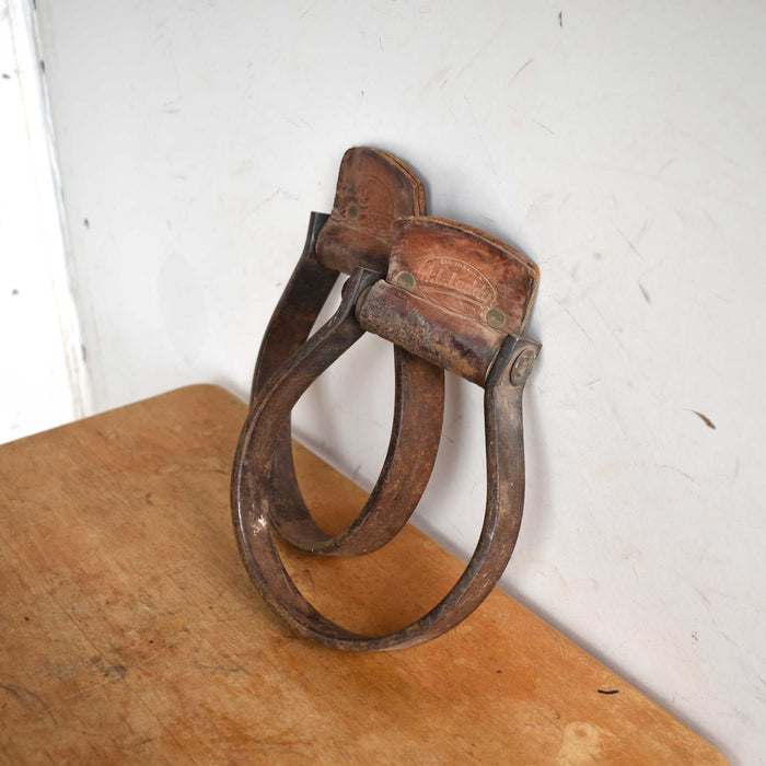 Used M.L. Leddy Metal Oxbow Stirrups