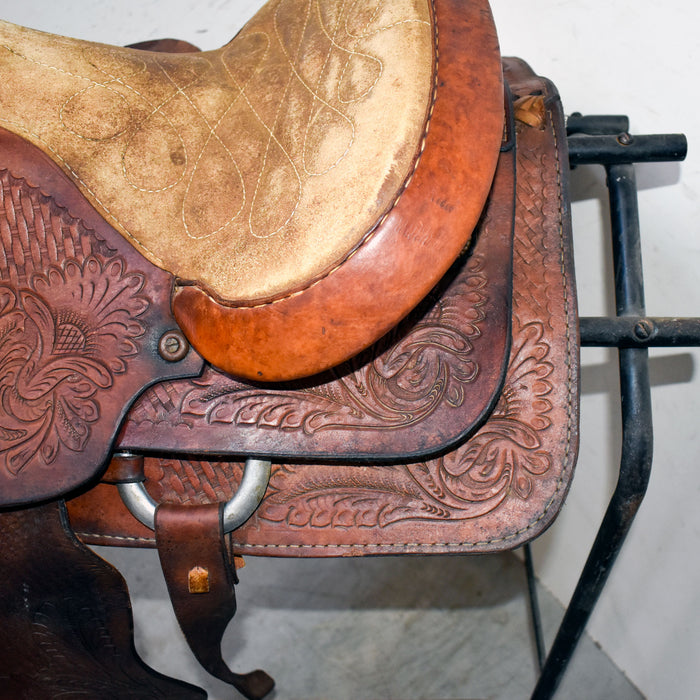 Used 14.5" Saddle Sale Barn misc