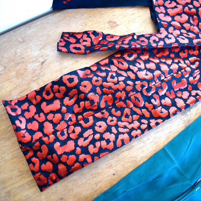 NEW Assorted Tail Bags Set Of 2